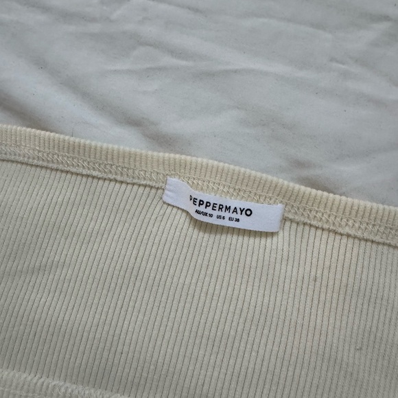 Cream Ribbed Cross-Front Crop Top Peppermayo - Picture 3 of 4